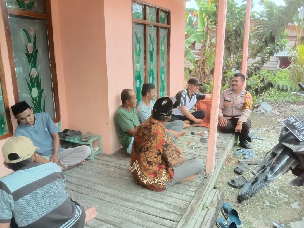 Cooling System, Bhabinkamtibmas Desa Sencalang Ajak Masyarakat Wujudkan Pemilu Damai Thn 2024